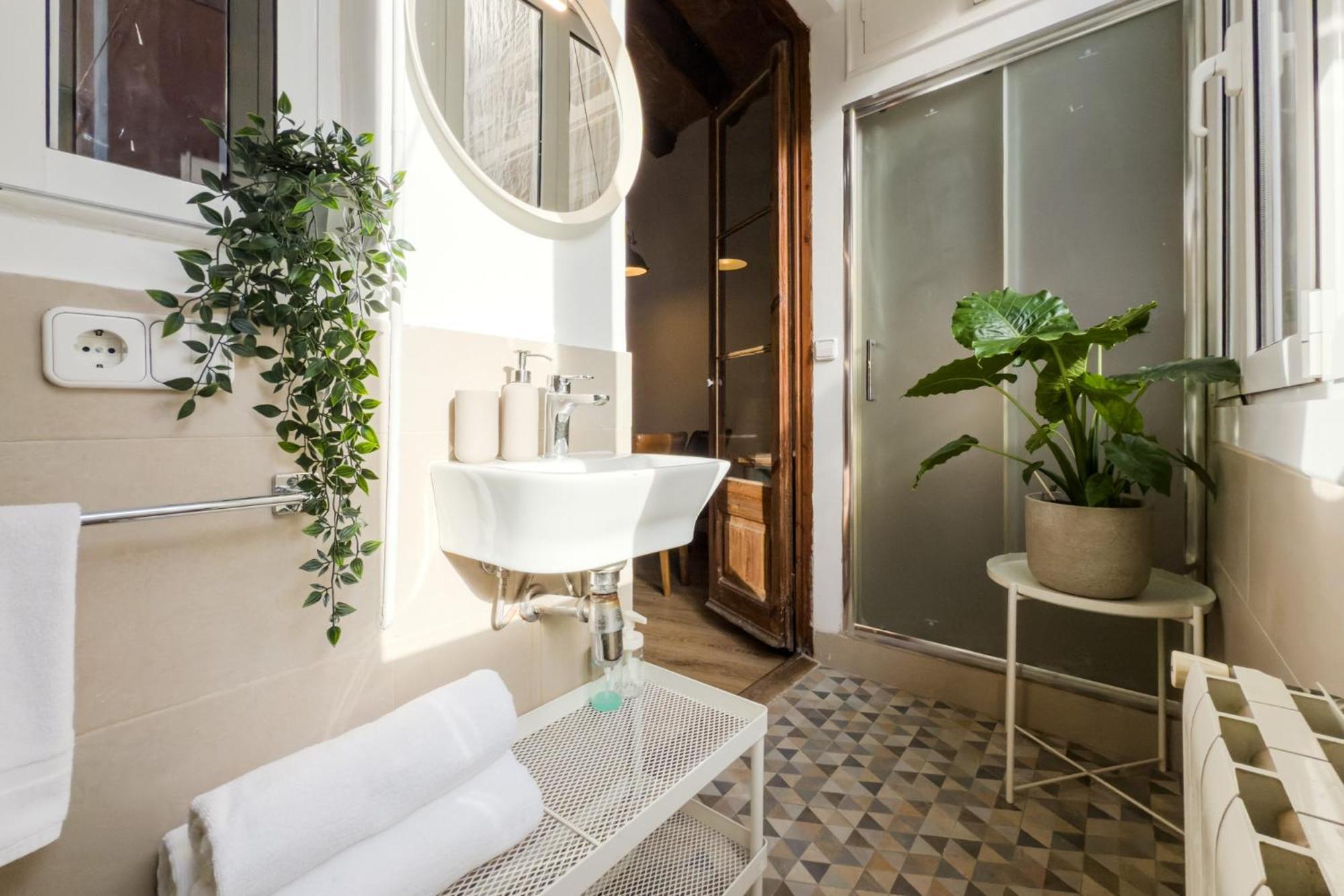 ברצלונה Magalhaes - Trad Flat In Poble Sec, Near Ramblas מראה חיצוני תמונה